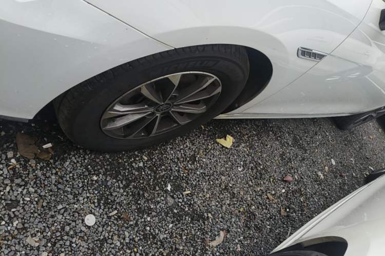Used BYD Qin Pro New Energy 2019 DM Super Edition 1.5TI Automatic Smart Connect X-Trail Model China VI Standard Left Front Wheel Hub