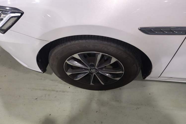 Used BYD Qin Pro New Energy 2019 DM Super Edition 1.5TI Automatic Smart Connect X-Trail Model China VI Standard Left Front Wheel Hub