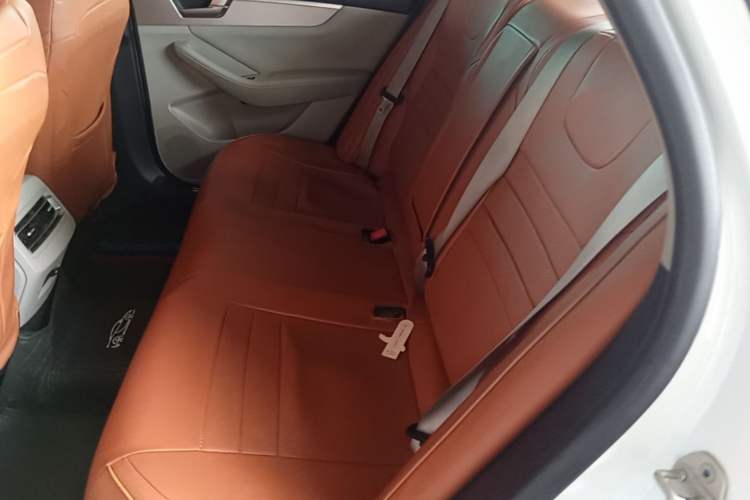 Used BYD Qin Pro New Energy 2019 DM Super Edition 1.5TI Automatic Smart Connect X-Trail Model China VI Standard Left Rear Seat