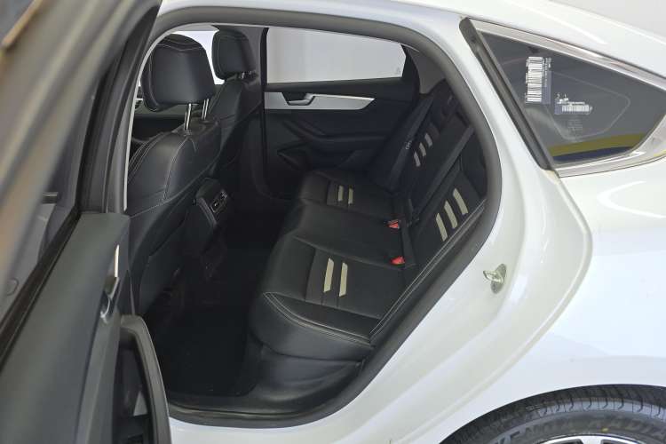 Used BYD Qin Pro New Energy 2019 DM Super Edition 1.5TI Automatic Smart Connect X-Trail Model China VI Standard Left Rear Seat