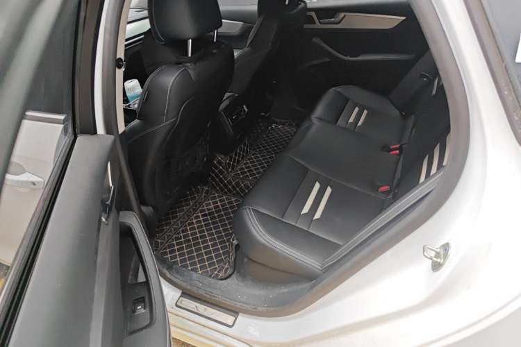 Used BYD Qin Pro New Energy 2019 DM Super Edition 1.5TI Automatic Smart Connect Prestige Model China VI Standard Left Rear Seat