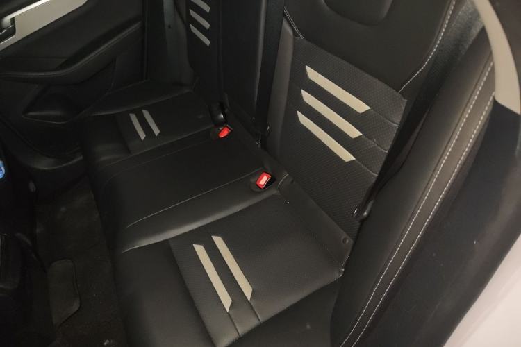 Used BYD Qin Pro New Energy 2019 DM Super Edition 1.5TI Automatic Smart Connect X-Trail Model China VI Standard Left Rear Seat
