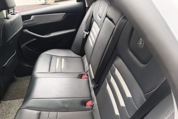 Used BYD Qin Pro New Energy 2019 DM Super Edition 1.5TI Automatic Smart Connect X-Trail Model China VI Standard Left Rear Seat