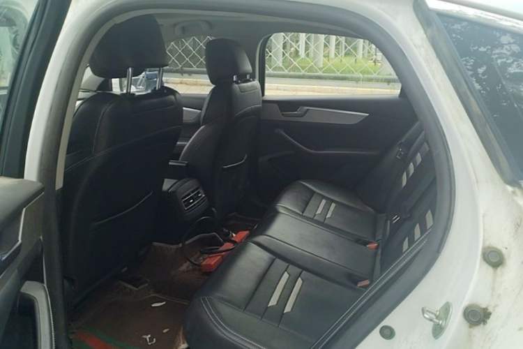 Used BYD Qin Pro New Energy 2019 DM Super Edition 1.5TI Automatic Smart Connect Prestige Model China VI Standard Left Rear Seat