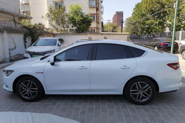 Used BYD Qin Pro New Energy 2019 EV Super Edition Standard Version Smart Connect Leading Style Left Side