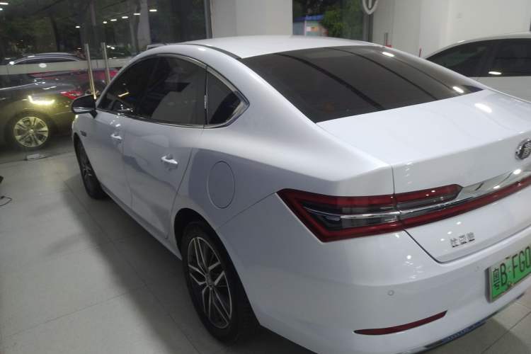Used BYD Qin Pro New Energy 2019 DM Super Edition 1.5TI Automatic Smart Connect Speedy Model China VI Standard Left Side