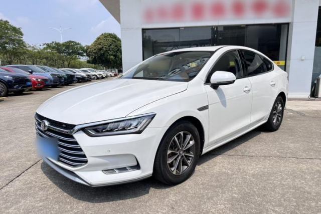 Używany BYD Qin Pro New Energy 2019 DM Super Edition 1.5TI Automatic Smart Connect X-Trail Model China VI Standard