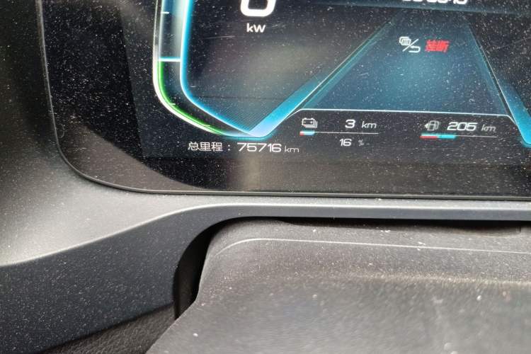Used BYD Qin Pro New Energy 2019 DM Super Edition 1.5TI Automatic Smart Connect X-Trail Model China VI Standard Odometer Close Up