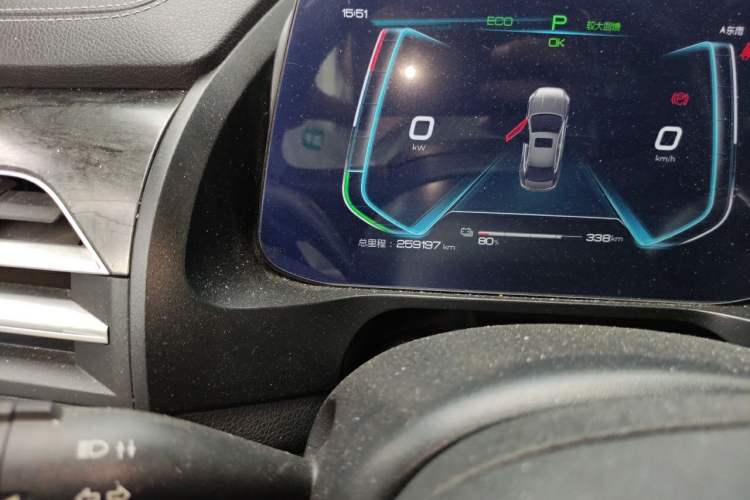 Used BYD Qin Pro New Energy 2019 EV Super Edition High-Power Smart Connect Leading Model Odometer Close Up