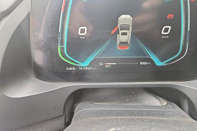 Used BYD Qin Pro New Energy 2019 EV Super Edition High-Power Long-Range Smart-Connected Cutting-Edge Model Odometer Close Up