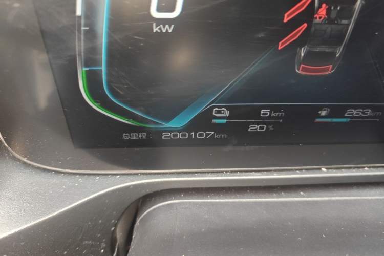 Used BYD Qin Pro New Energy 2019 DM Super Edition 1.5TI Automatic Smart Connect Prestige Model China VI Standard Odometer Close Up