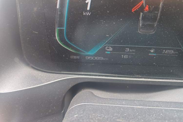 Used BYD Qin Pro New Energy 2019 DM 1.5TI Automatic Navigation Edition Odometer Close Up