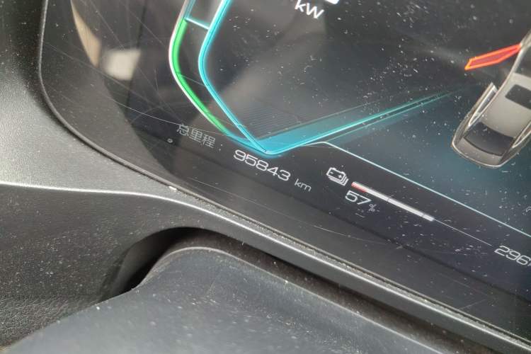 Used BYD Qin Pro New Energy 2019 EV Super Edition High-Power Long-Range Smart-Connected Cutting-Edge Model Odometer Close Up