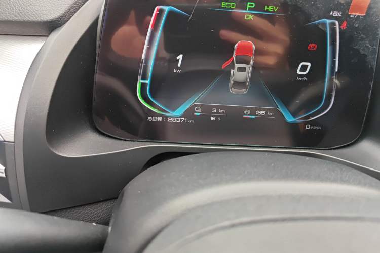 Used BYD Qin Pro New Energy 2019 DM Super Edition 1.5TI Automatic Smart Connect X-Trail Model China VI Standard Odometer Close Up