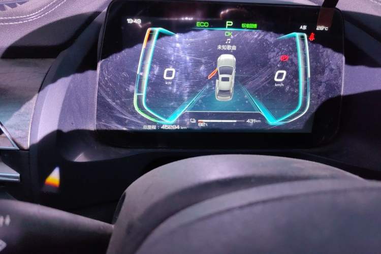 Used BYD Qin Pro New Energy 2019 EV Super Edition High-Power Long-Range Smart-Connected Leading Model Odometer Close Up