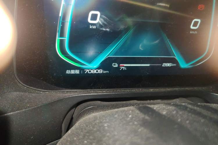 Used BYD Qin Pro New Energy 2019 EV Super Edition Standard Version Smart Connect Leading Style Odometer Close Up