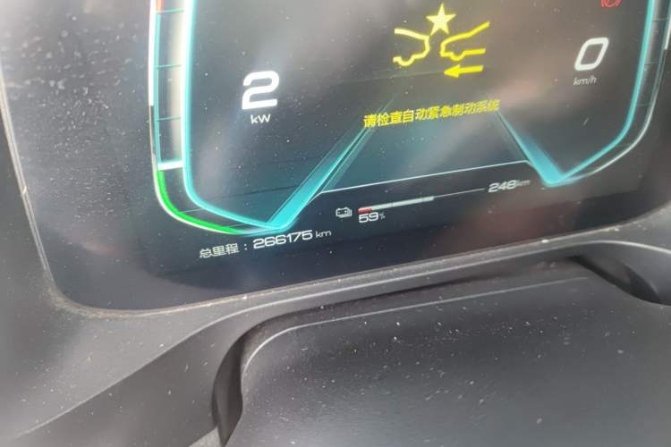Used BYD Qin Pro New Energy 2019 EV Super Edition High-Power Smart Connect Luxurious Model Odometer Close Up
