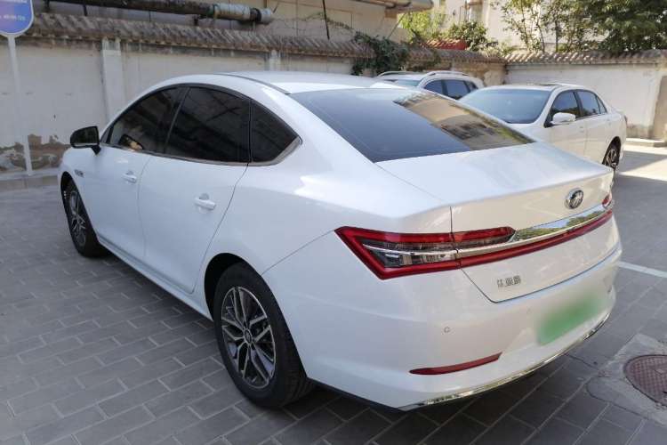 Used BYD Qin Pro New Energy 2019 EV Super Edition Standard Version Smart Connect Leading Style Rear Left 45 Deg