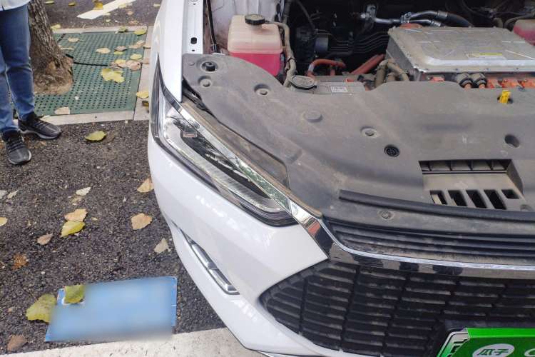 Used BYD Qin Pro New Energy 2019 EV Super Edition Standard Version Smart Connect Leading Style Right Front Headlight