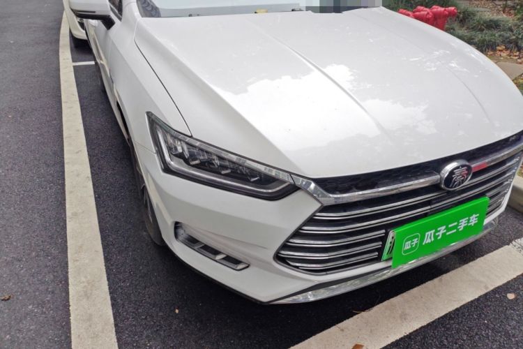 Used BYD Qin Pro New Energy 2019 DM Super Edition 1.5TI Automatic Smart Connect X-Trail Model China VI Standard Right Front Headlight