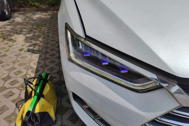 Used BYD Qin Pro New Energy 2019 DM Super Edition 1.5TI Automatic Smart Connect Speedy Model China VI Standard Right Front Headlight