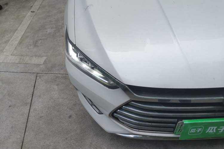 Used BYD Qin Pro New Energy 2019 DM Super Edition 1.5TI Automatic Smart Connect Prestige Model China V Standard Right Front Headlight