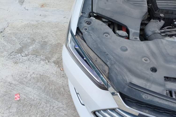 Used BYD Qin Pro New Energy 2019 DM Super Edition 1.5TI Automatic Smart Connect X-Trail Model China VI Standard Right Front Headlight
