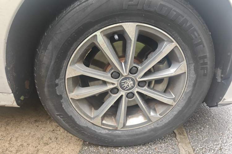 Used BYD Qin Pro New Energy 2019 DM Super Edition 1.5TI Automatic Smart Connect Prestige Model China VI Standard Right Front Wheel Hub