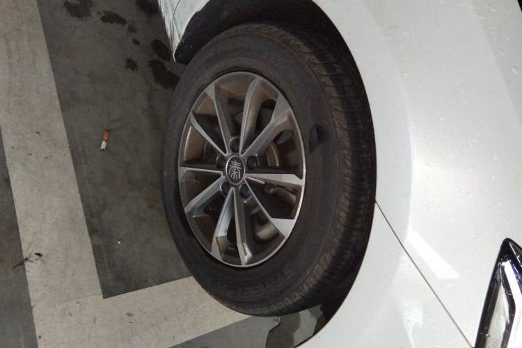 Used BYD Qin Pro New Energy 2019 DM Super Edition 1.5TI Automatic Smart Connect X-Trail Model China VI Standard Right Front Wheel Hub