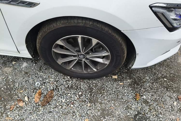 Used BYD Qin Pro New Energy 2019 DM Super Edition 1.5TI Automatic Smart Connect X-Trail Model China VI Standard Right Front Wheel Hub