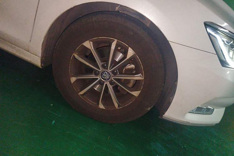 Used BYD Qin Pro New Energy 2019 DM Super Edition 1.5TI Automatic Smart Connect X-Trail Model China VI Standard Right Front Wheel Hub