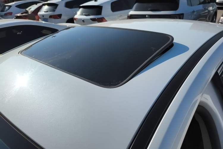 Used BYD Qin Pro New Energy 2019 EV Super Edition High-Power Smart Connect Luxurious Model Roof