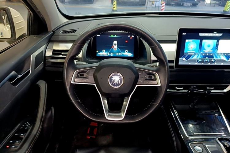 Used BYD Qin Pro New Energy 2019 DM Super Edition 1.5TI Automatic Smart Connect X-Trail Model China VI Standard Steering Wheel
