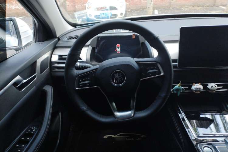 Used BYD Qin Pro New Energy 2019 EV Super Edition Standard Version Smart Connect Leading Style Steering Wheel