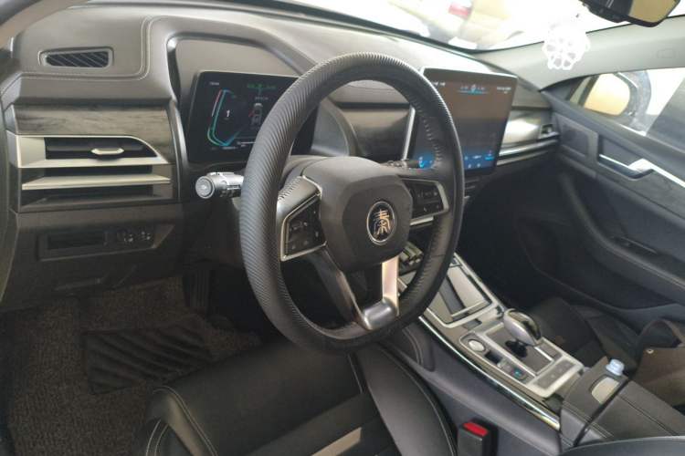 Used BYD Qin Pro New Energy 2019 EV Super Edition High-Power Long-Range Smart-Connected Cutting-Edge Model Steering Wheel