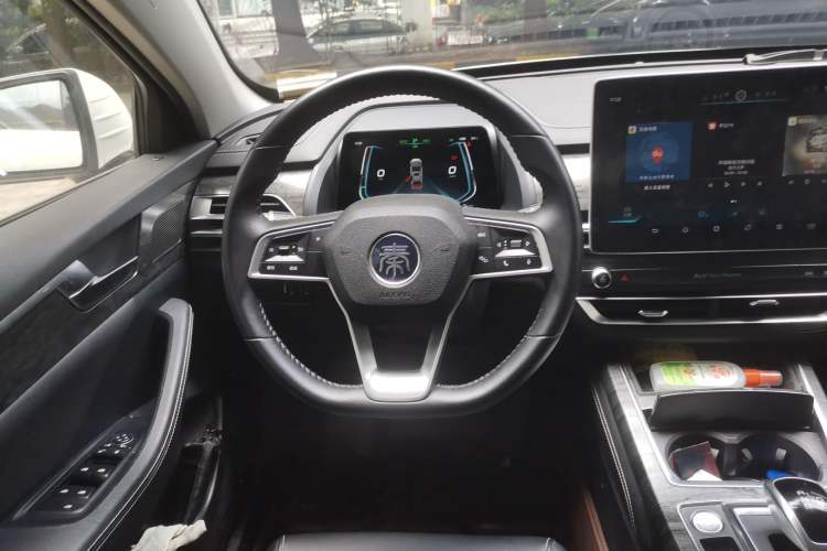 Used BYD Qin Pro New Energy 2019 DM Super Edition 1.5TI Automatic Smart Connect Prestige Model China V Standard Steering Wheel