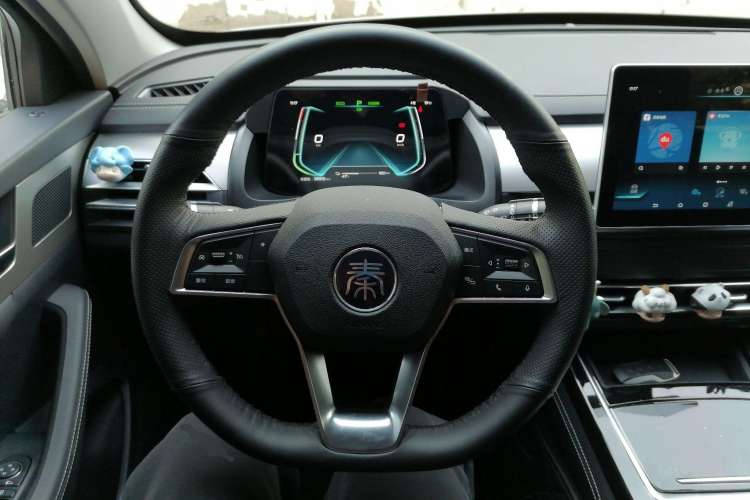 Used BYD Qin Pro New Energy 2019 EV Super Edition Standard Version Smart Connect Leading Style Steering Wheel