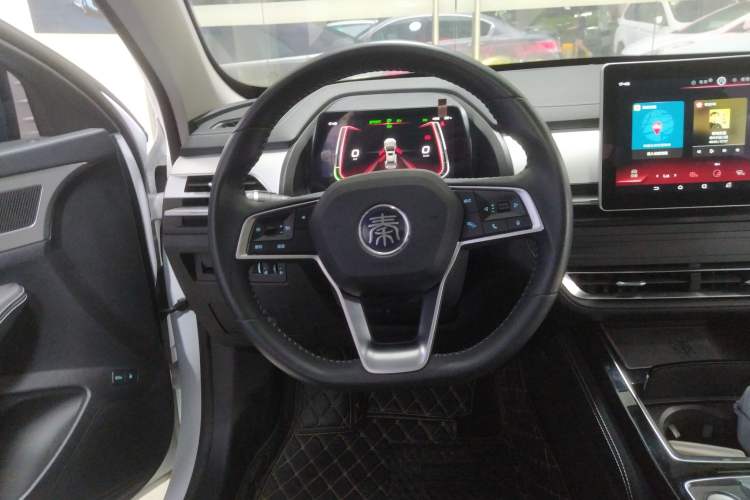 Used BYD Qin Pro New Energy 2019 DM Super Edition 1.5TI Automatic Smart Connect Speedy Model China VI Standard Steering Wheel