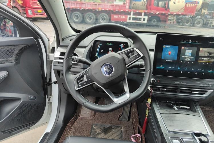 Used BYD Qin Pro New Energy 2019 DM 1.5TI Automatic Navigation Edition Steering Wheel