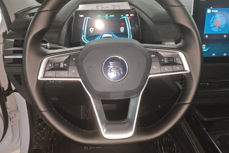 Used BYD Qin Pro New Energy 2019 EV Super Edition High-Power Smart Connect Luxurious Model Steering Wheel