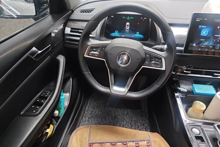 Used BYD Qin Pro New Energy 2019 EV Super Edition High-Power Smart Connect Leading Model Steering Wheel