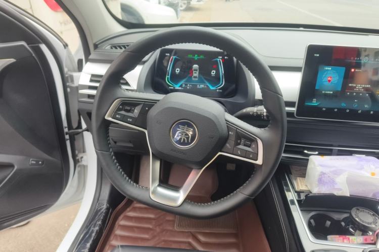 Used BYD Qin Pro New Energy 2019 DM Super Edition 1.5TI Automatic Smart Connect Speedy Model China V Standard Steering Wheel