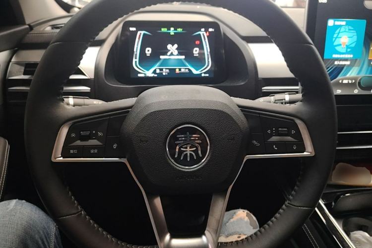 Used BYD Qin Pro New Energy 2019 DM Super Edition 1.5TI Automatic Smart Connect Enjoyment Model China VI Standard Steering Wheel