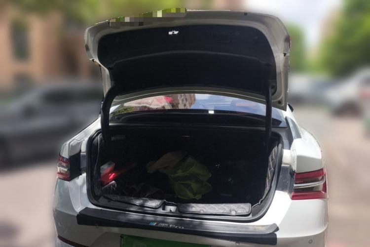 Used BYD Qin Pro New Energy 2019 DM Super Edition 1.5TI Automatic Smart Connect X-Trail Model China VI Standard Trunk