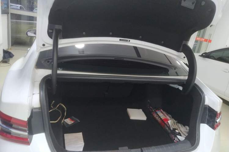 Used BYD Qin Pro New Energy 2019 DM Super Edition 1.5TI Automatic Smart Connect Speedy Model China VI Standard Trunk