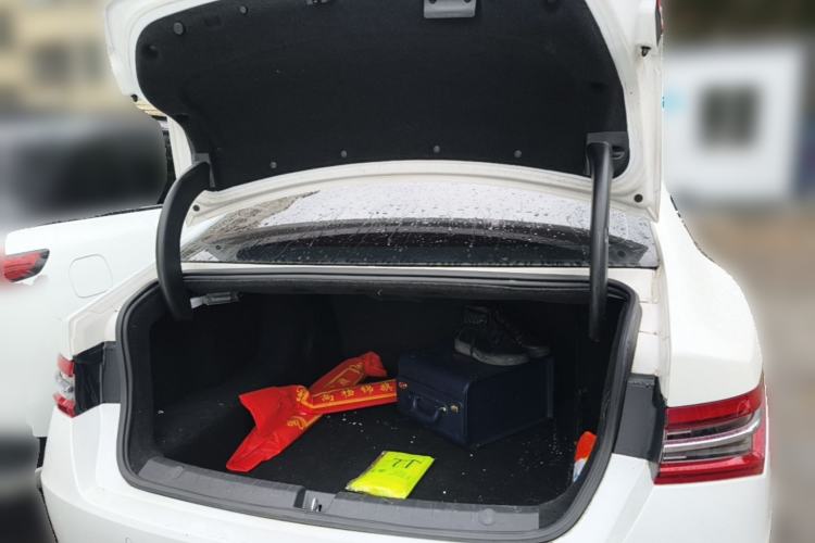 Used BYD Qin Pro New Energy 2019 DM Super Edition 1.5TI Automatic Smart Connect X-Trail Model China VI Standard Trunk