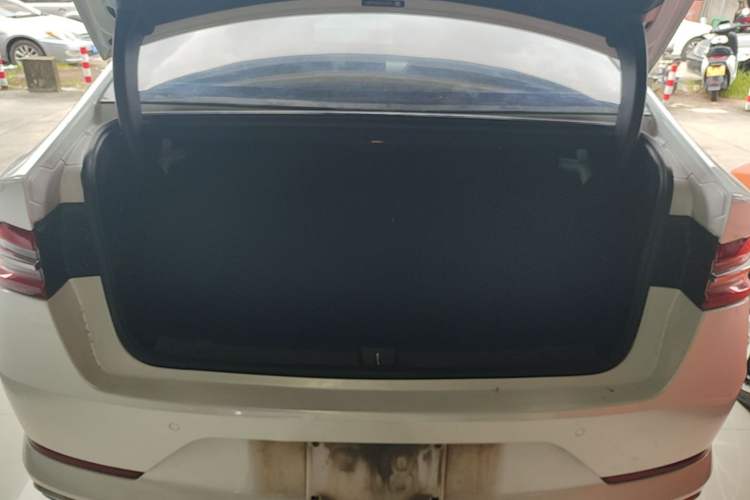 Used BYD Qin Pro New Energy 2019 DM Super Edition 1.5TI Automatic Smart Connect X-Trail Model China VI Standard Trunk