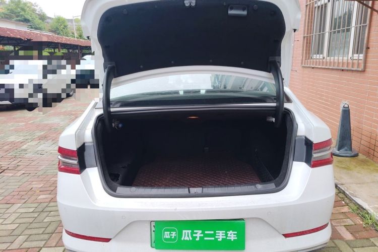 Used BYD Qin Pro New Energy 2019 DM Super Edition 1.5TI Automatic Smart Connect X-Trail Model China VI Standard Trunk