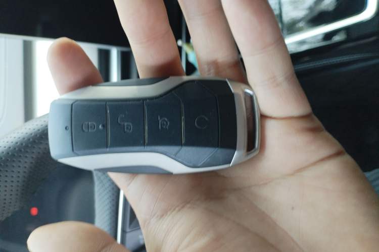 Used BYD Qin Pro New Energy 2019 EV Super Edition Standard Version Smart Connect Leading Style Vehicle Key