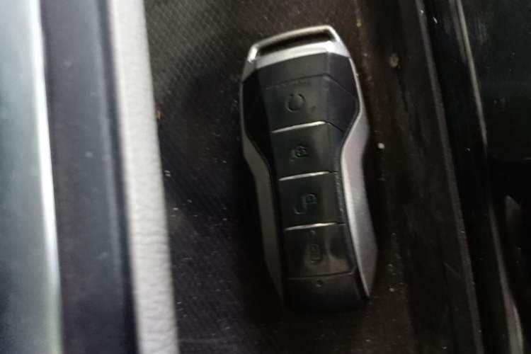 Used BYD Qin Pro New Energy 2019 DM Super Edition 1.5TI Automatic Smart Connect X-Trail Model China VI Standard Vehicle Key